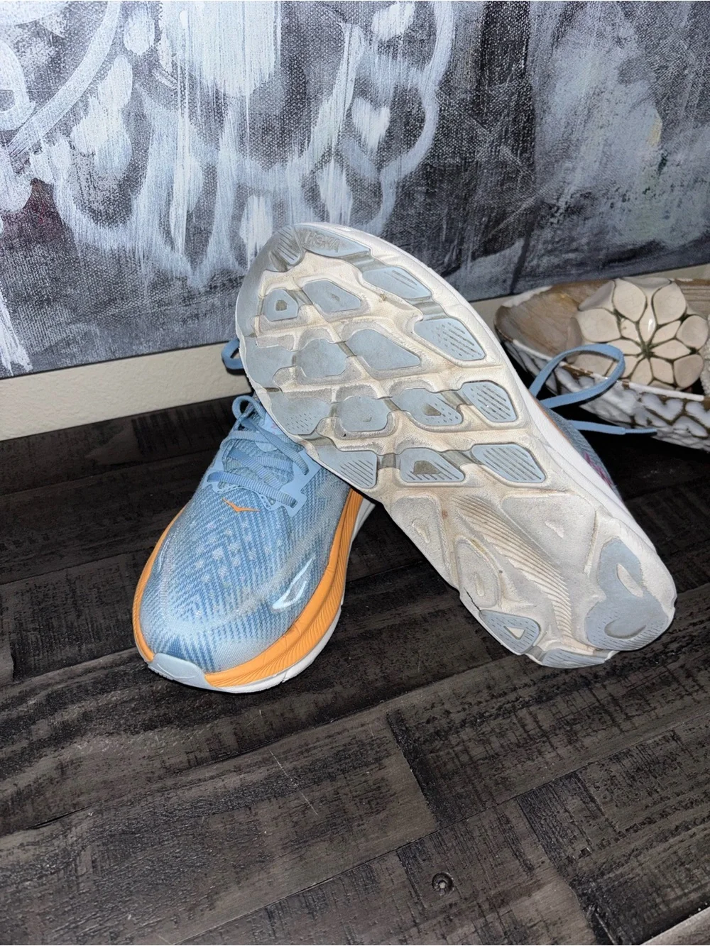 Hoka Clifton 9 running shoes WOMENS SZ 9.5